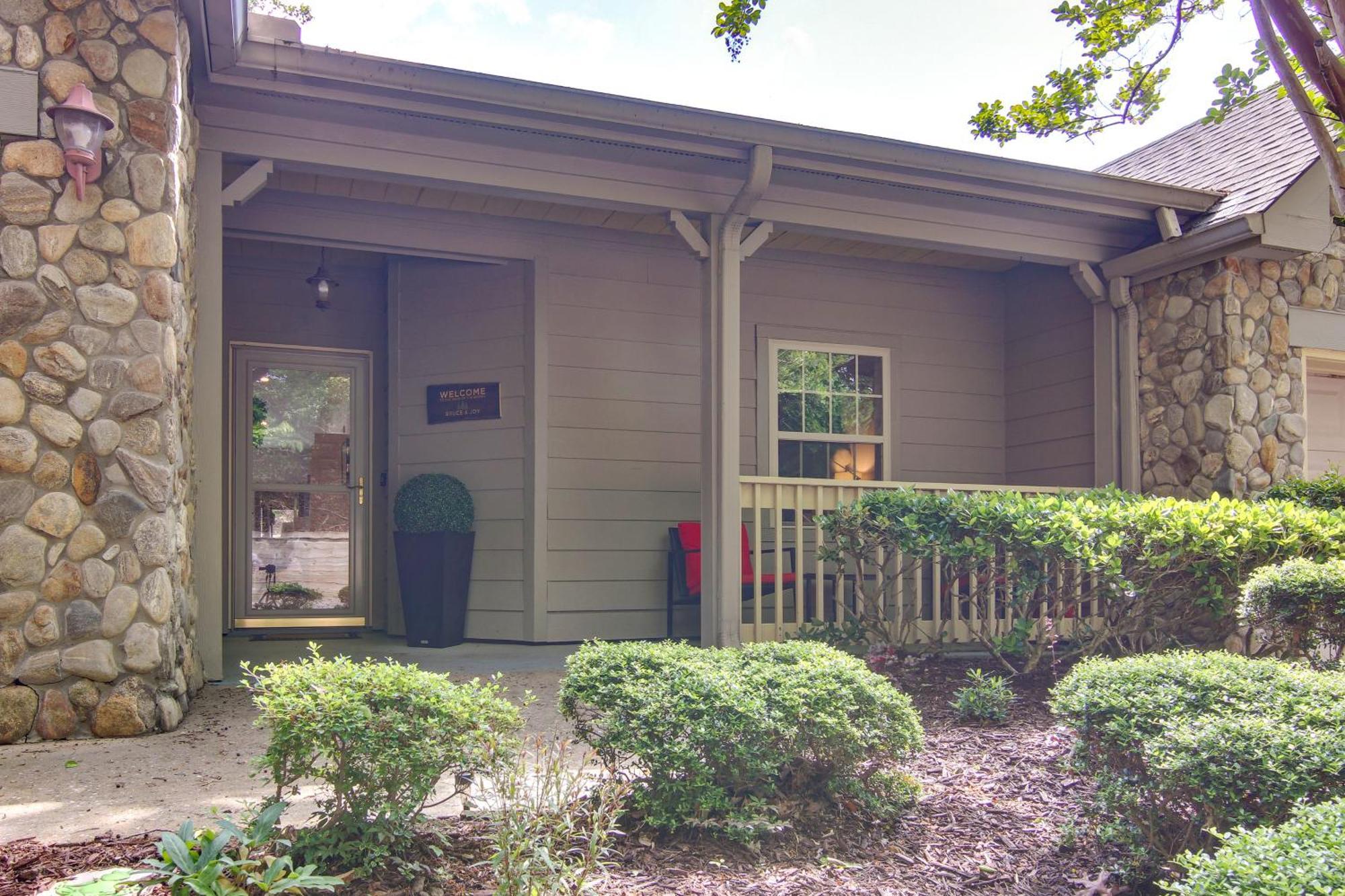 Lake Lure Condo With Resort Pool And Beach Access! Exteriör bild