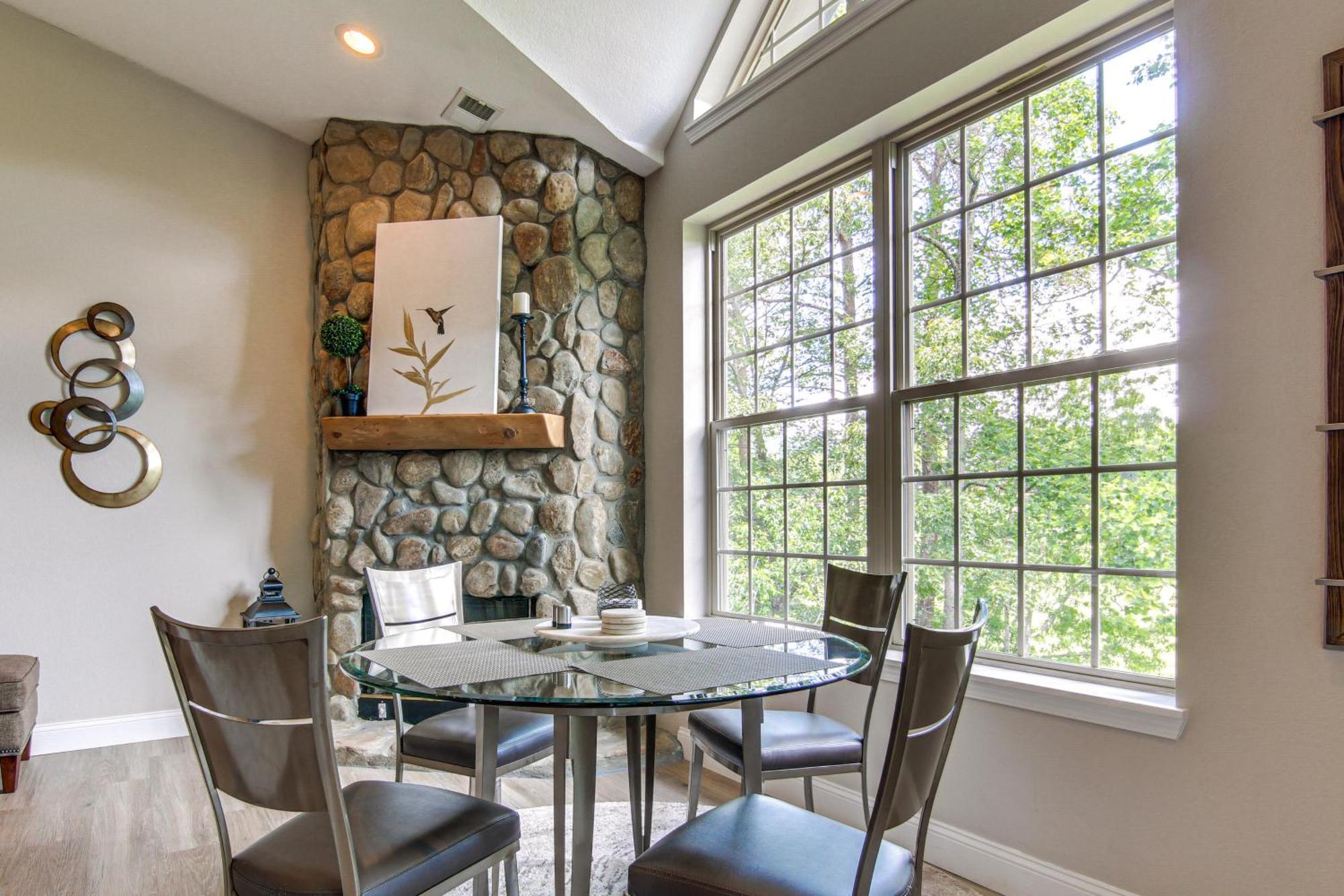 Lake Lure Condo With Resort Pool And Beach Access! Exteriör bild