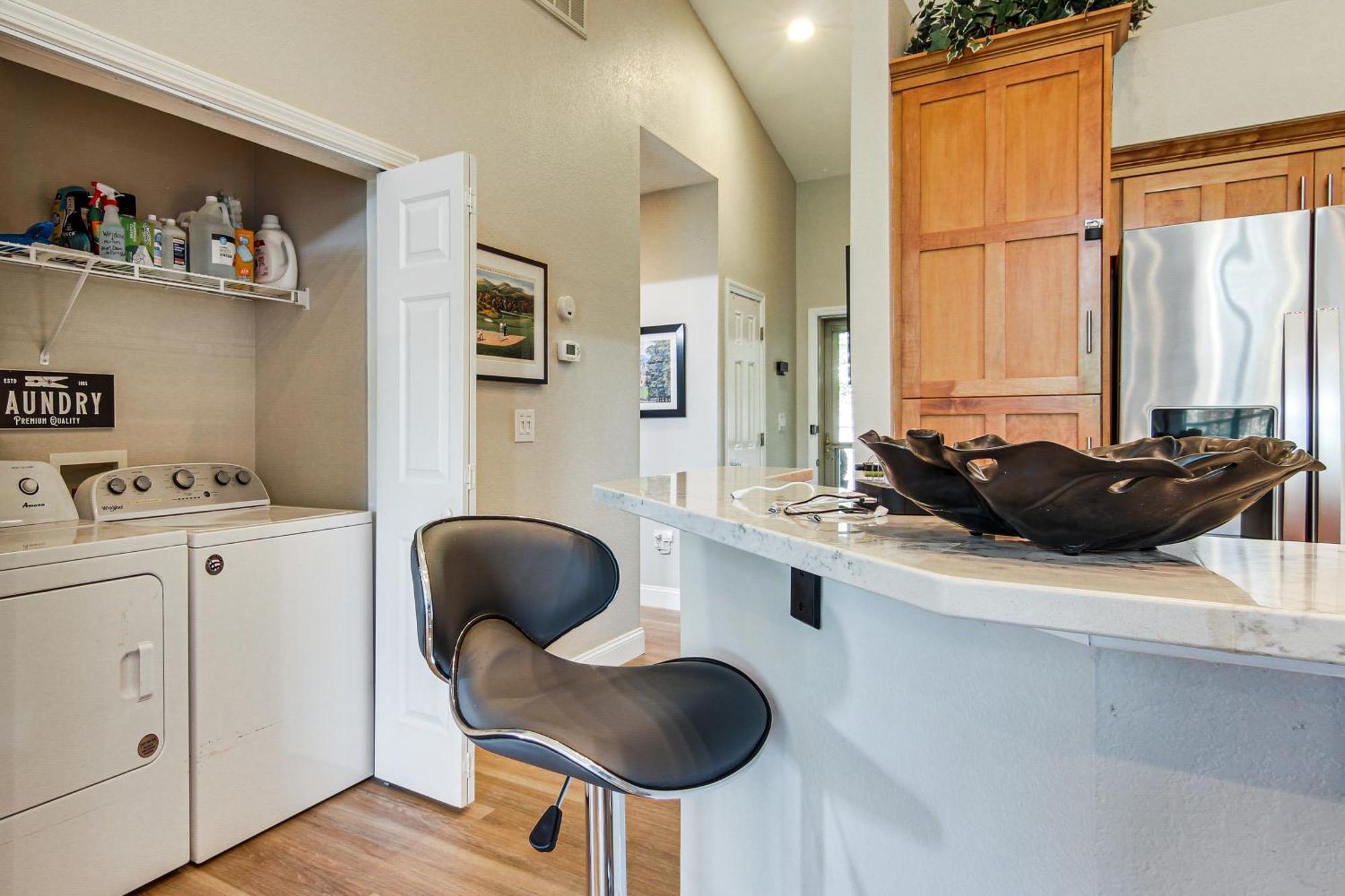 Lake Lure Condo With Resort Pool And Beach Access! Exteriör bild